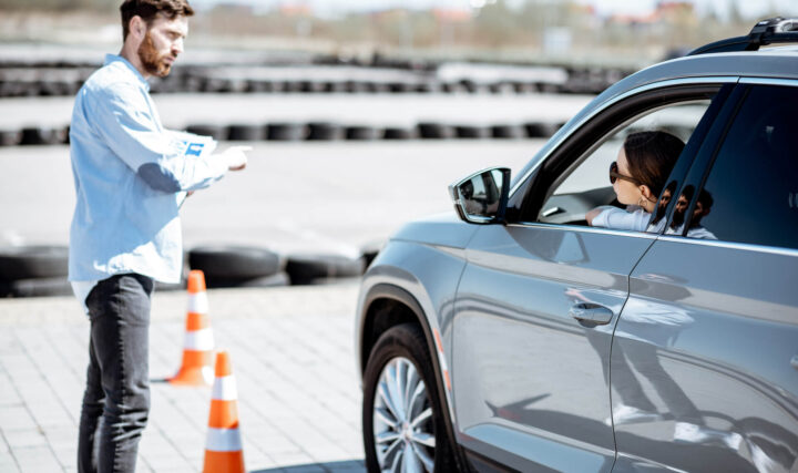 Wczasy z prawem jazdy – opinie o takiej formie szkolenia